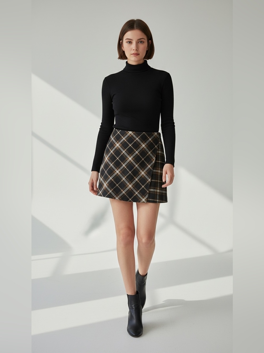 NWT Hollister Women's Plaid Skirt Size M